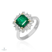 Adoré Emerald Diamond Ring